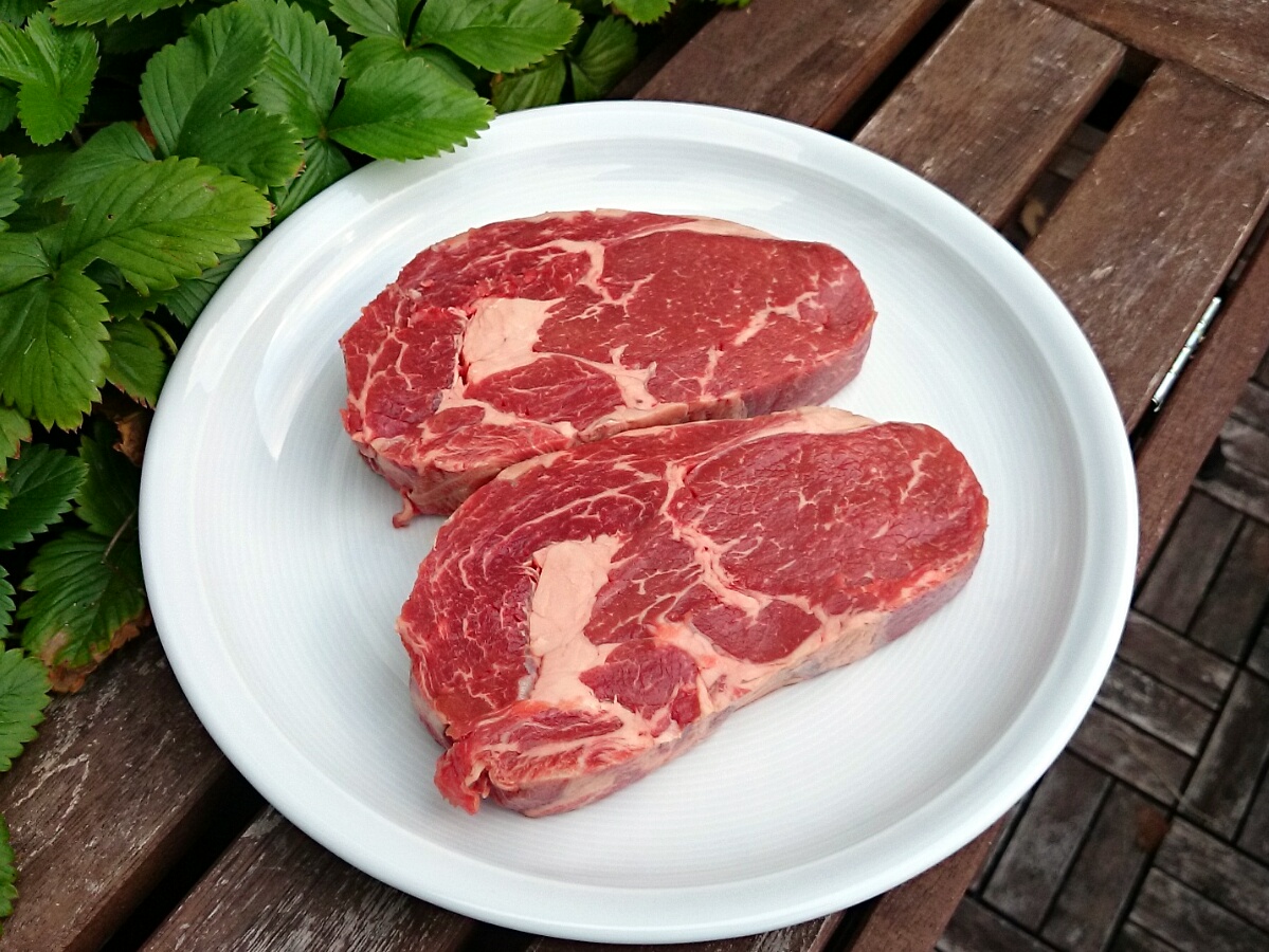 Aufgetischt: Ribeye-Steak