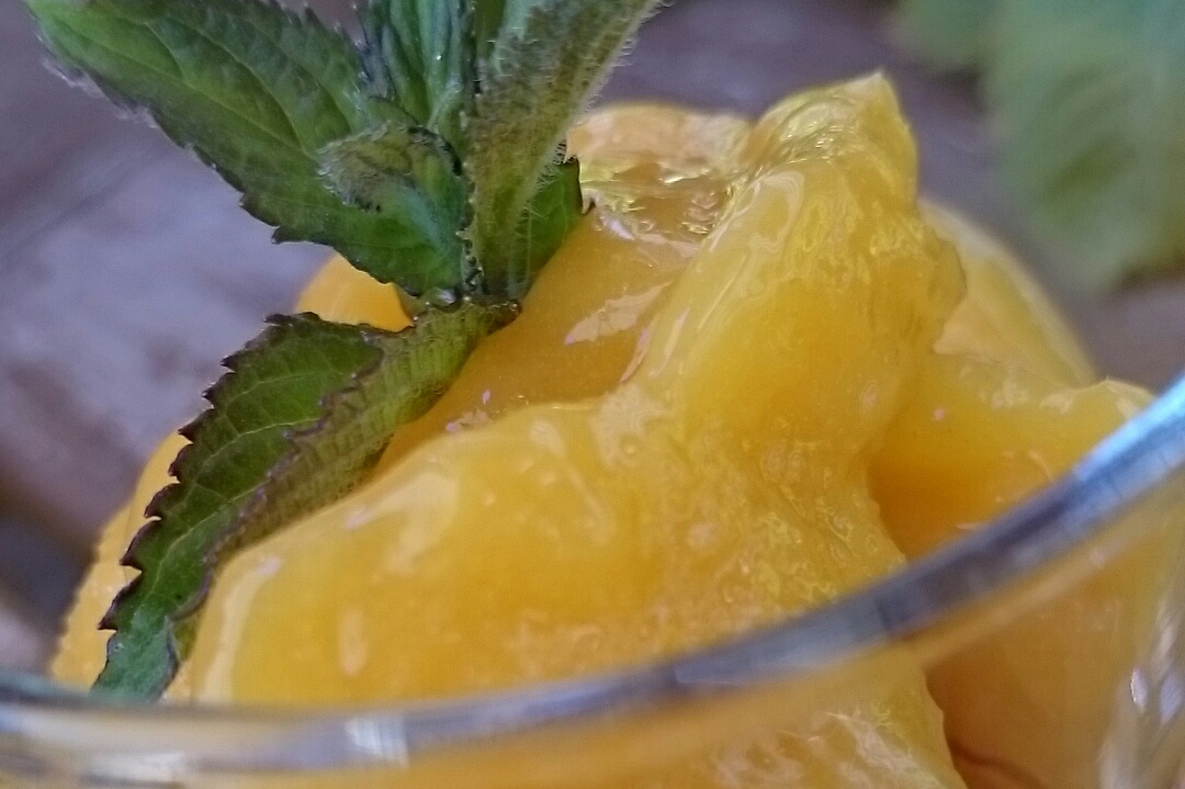 Mangosorbet (ohne Eismaschine)